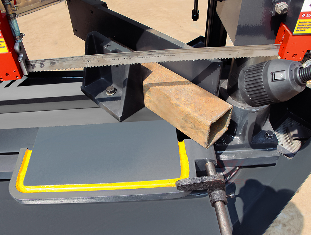 Станок ленточнопильный горизонтальный угловой резки 45° по металлу GZ4235