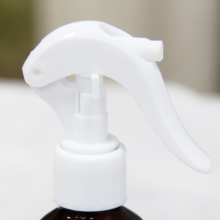Versatile Mini Trigger Sprayer for Home and Garden Use