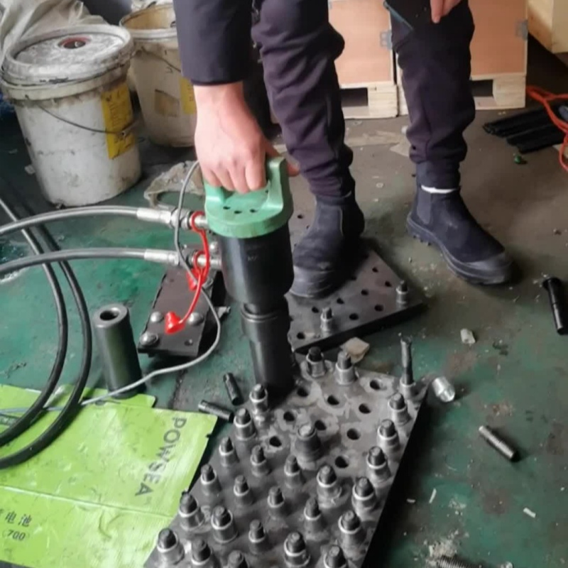 Hydraulic Lockbolt Riveting Machine for High-Strength Steel Structure Bridge Construction