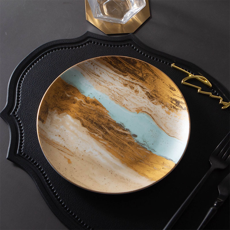 Wholesaler New Arrived Personalized Elegant New Bone China Plates Customized Design Ceramic Plates with Gold Rim Set 4 for Gifts