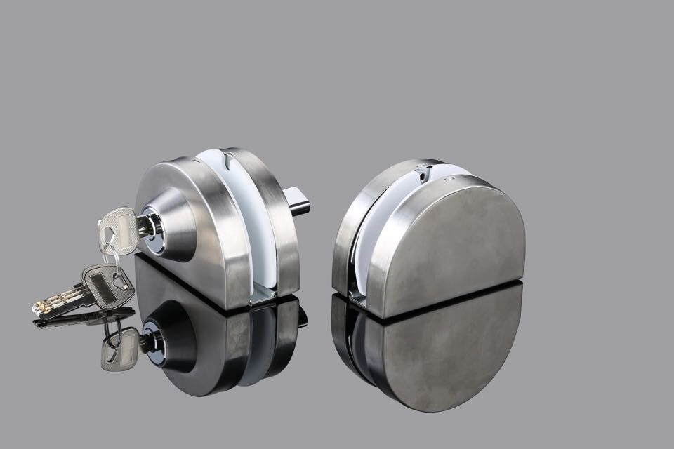 Ce Standard Tempered Glass Door Fitting Door Lock Round Center Lock