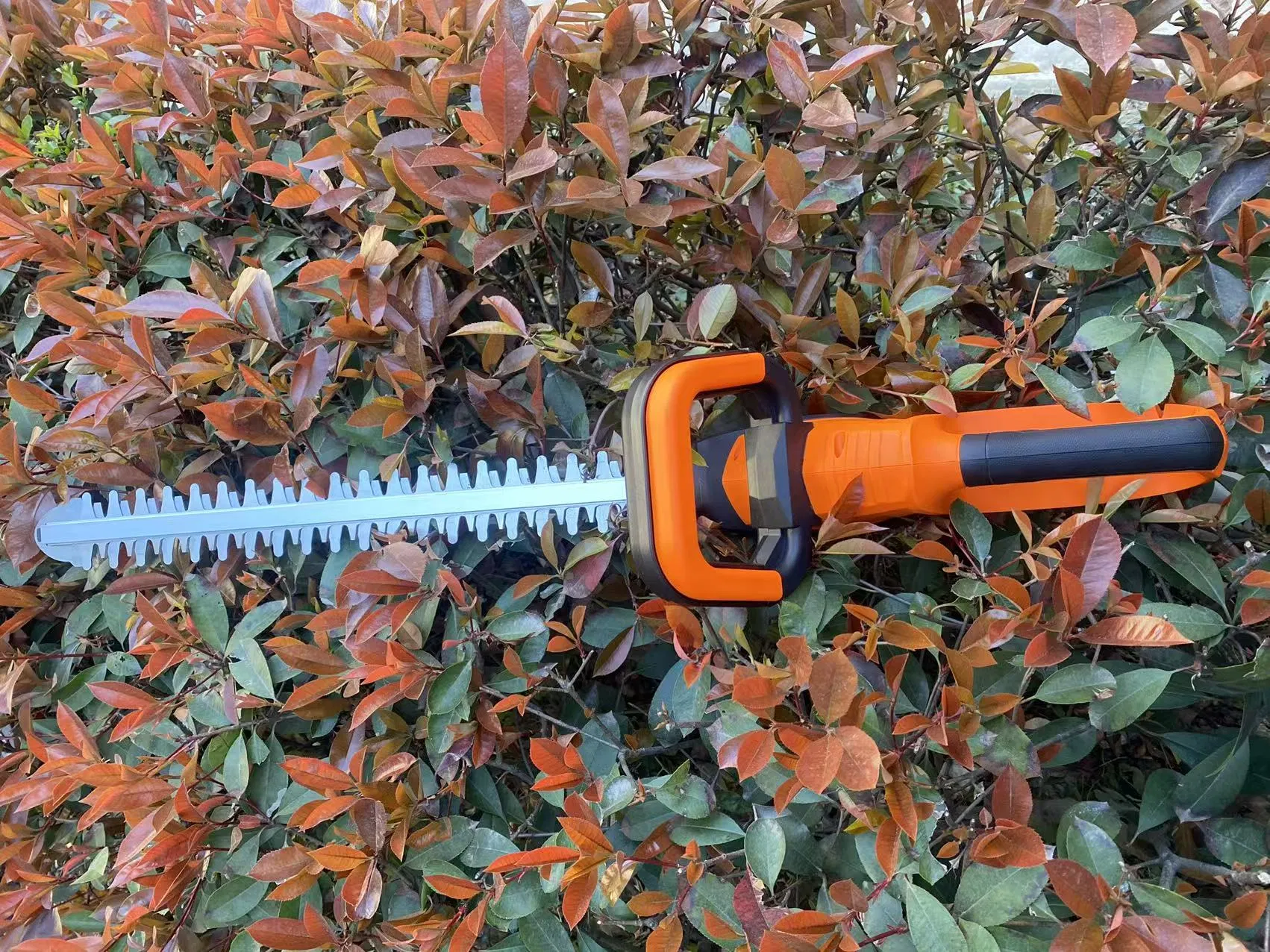 User-Friendly Electric Hedge Trimmer, Lightweight Rechargeable Home Tool for Trimming Shrubs