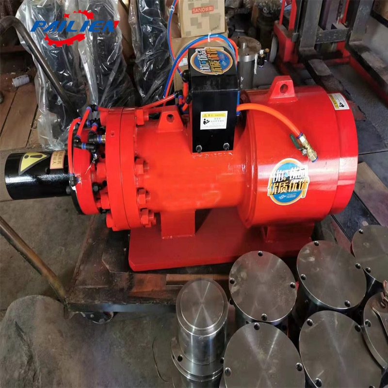 Пневматический молот для обрубки литников и прибылей