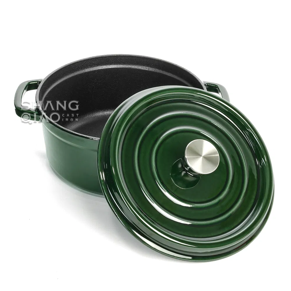 Чугунная эмалированная кастрюля-духовка с логотипом