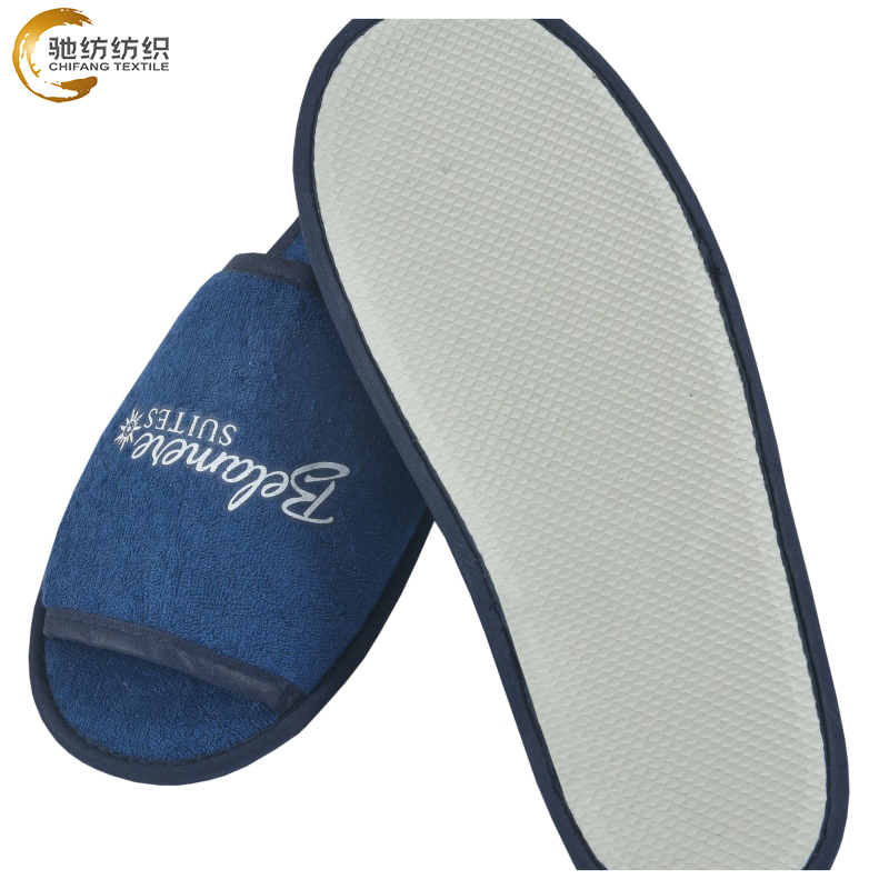 Hotel Airlines 29*11 Cm White Polyester Velour Disposable Slippers 5 mm EVA Sole Embroidery