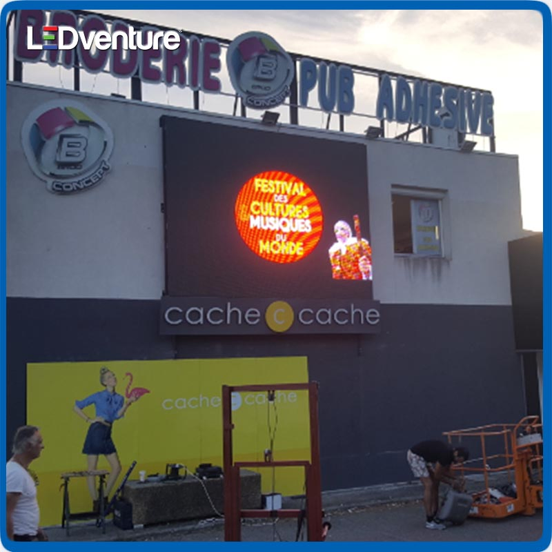 Full Color Indoor Outdoor Advertising Rental Curved Digital Mobile Video Wall Display Screen 3D LED Billboard with P2 P2.5 P3 P4 P5 P6 P10 Price