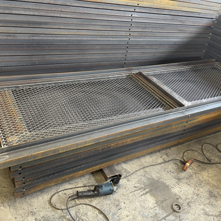 Square Metal Woven Wire Mesh Stainless Steel Screen Square Metal