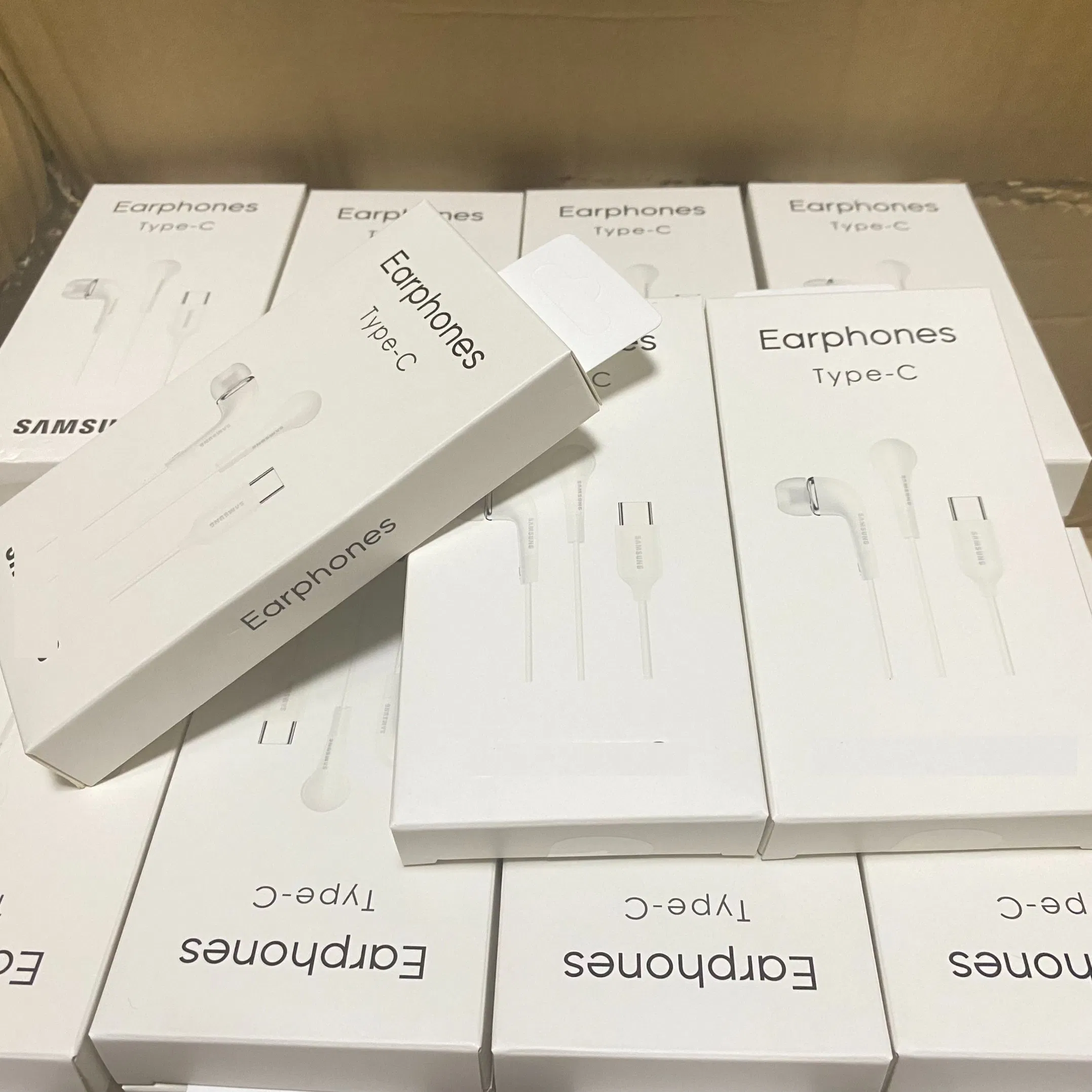 Наушники внутриканальные USB-C S4, белые