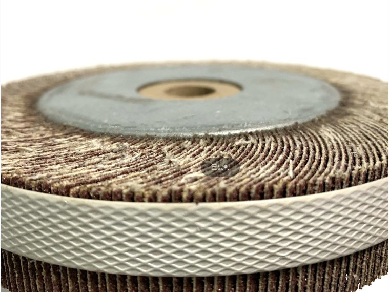 Абразивный лепестковый круг для полировки нержавеющей стали