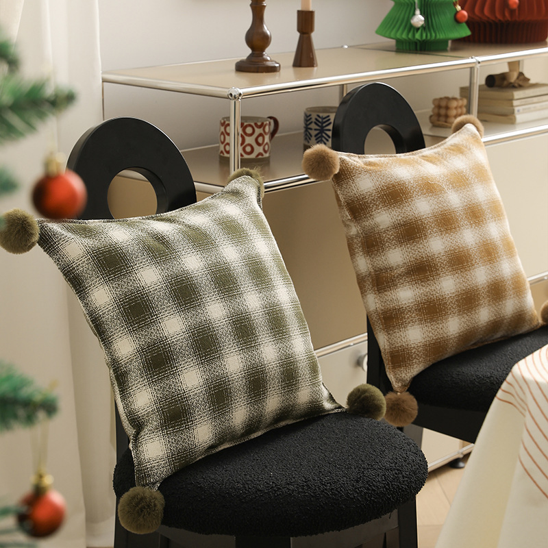 Stylish Cotton Plaid Sofa Cushion Cover for Cozy Living Spaces