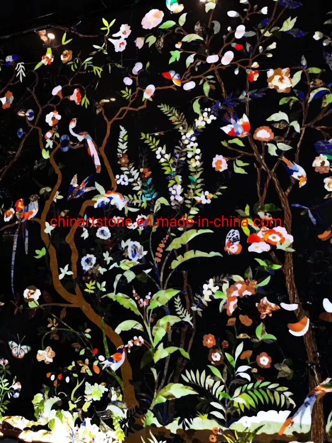 Мозаичная плитка из мрамора с рисунком