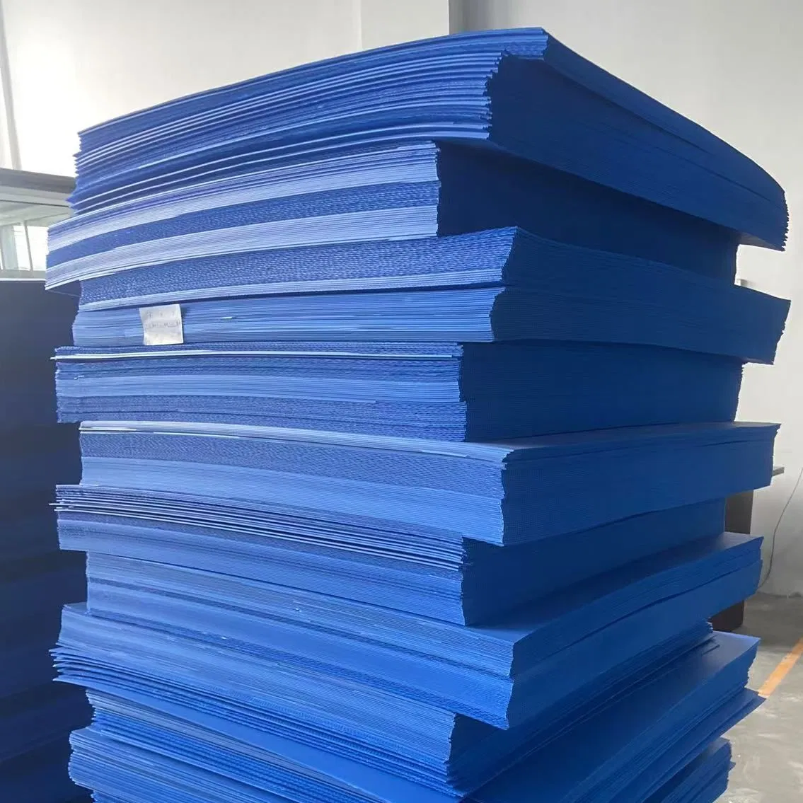 High-Quality PP Honeycomb Board for Lightweight Construction Projects