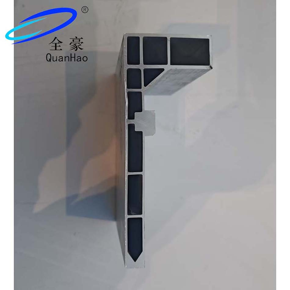 Алюминиевые профили для электромобилей, серебристые