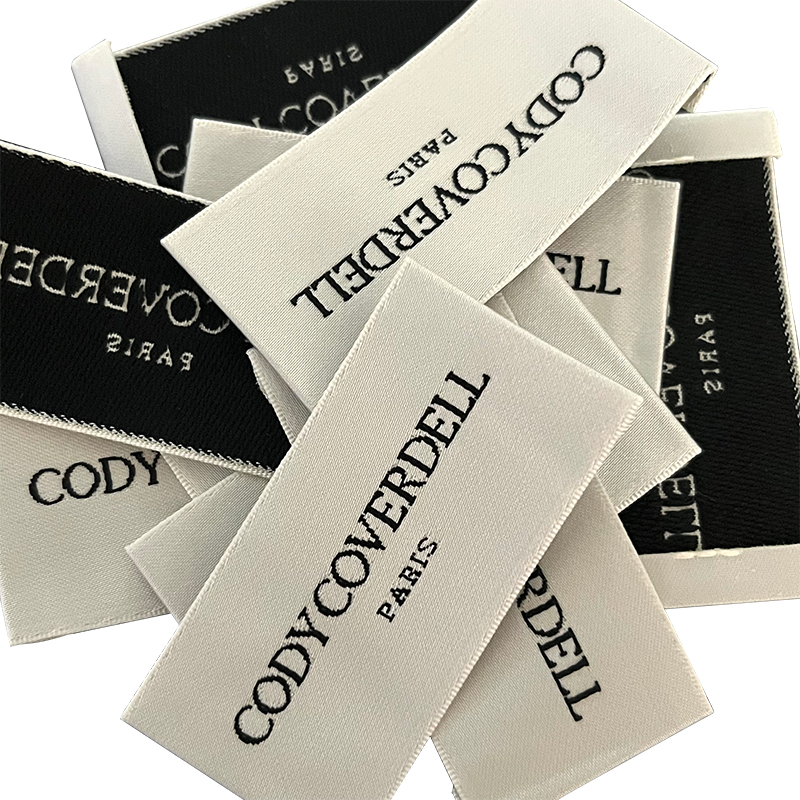 Этикетки тканые для одежды на заказ