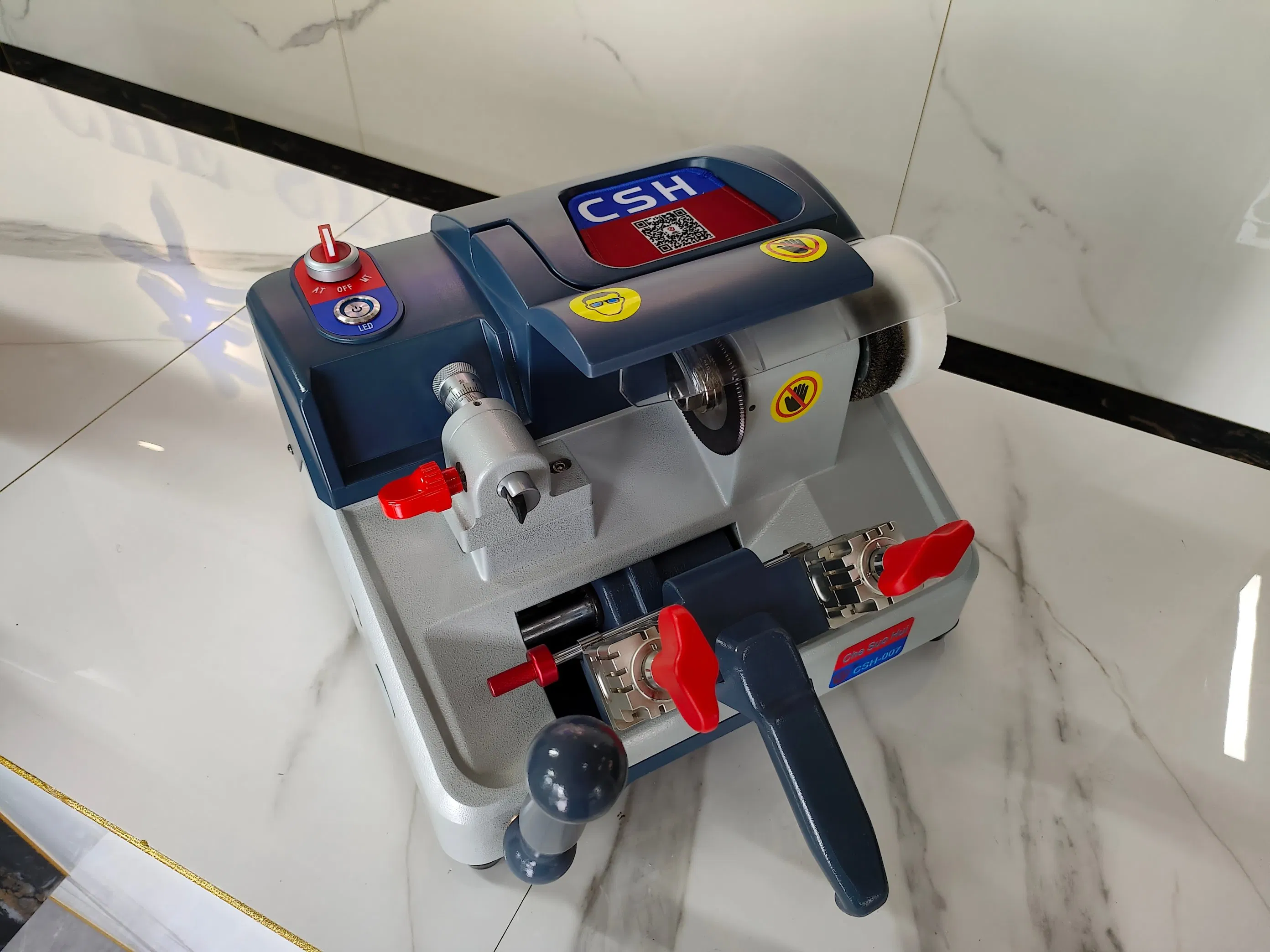Cord-Free Mobility Cutting Machine Csh006 Key Duplicating Machine