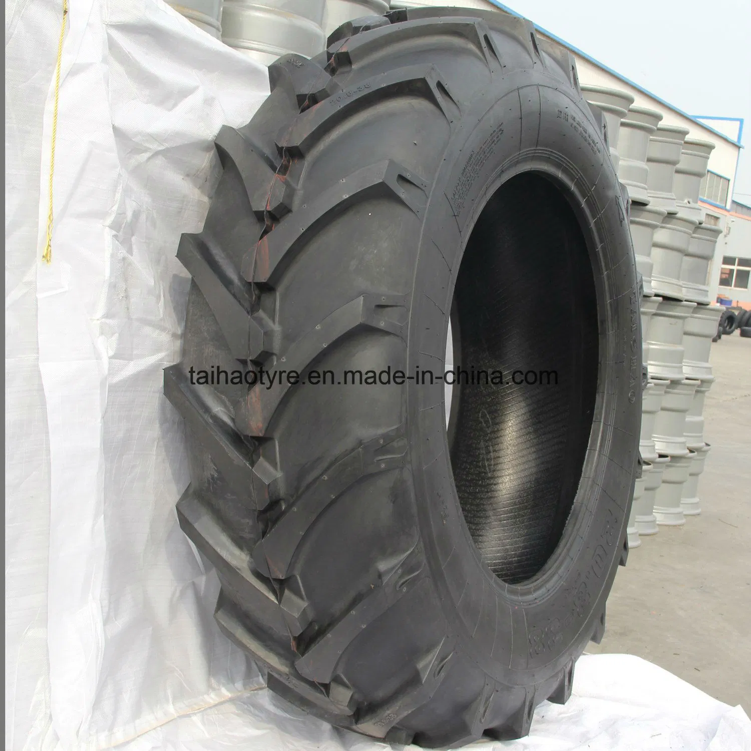 18.4R26 18.4R28 18.4R30 18.4R34 18.4R38 20.8R38 Tractor Tire