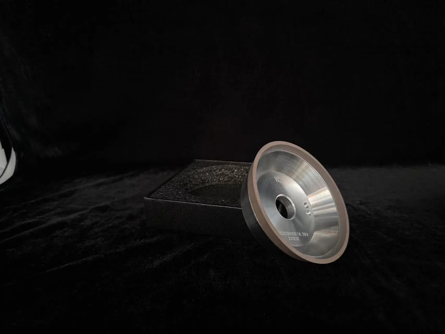 Diamond Tool for High-Efficiency Grinding and Cutting with Hard Resin