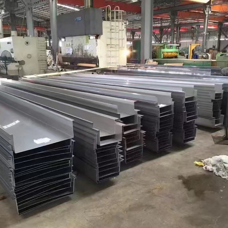 Efficient Gutter Trough for Streamlined Water Management