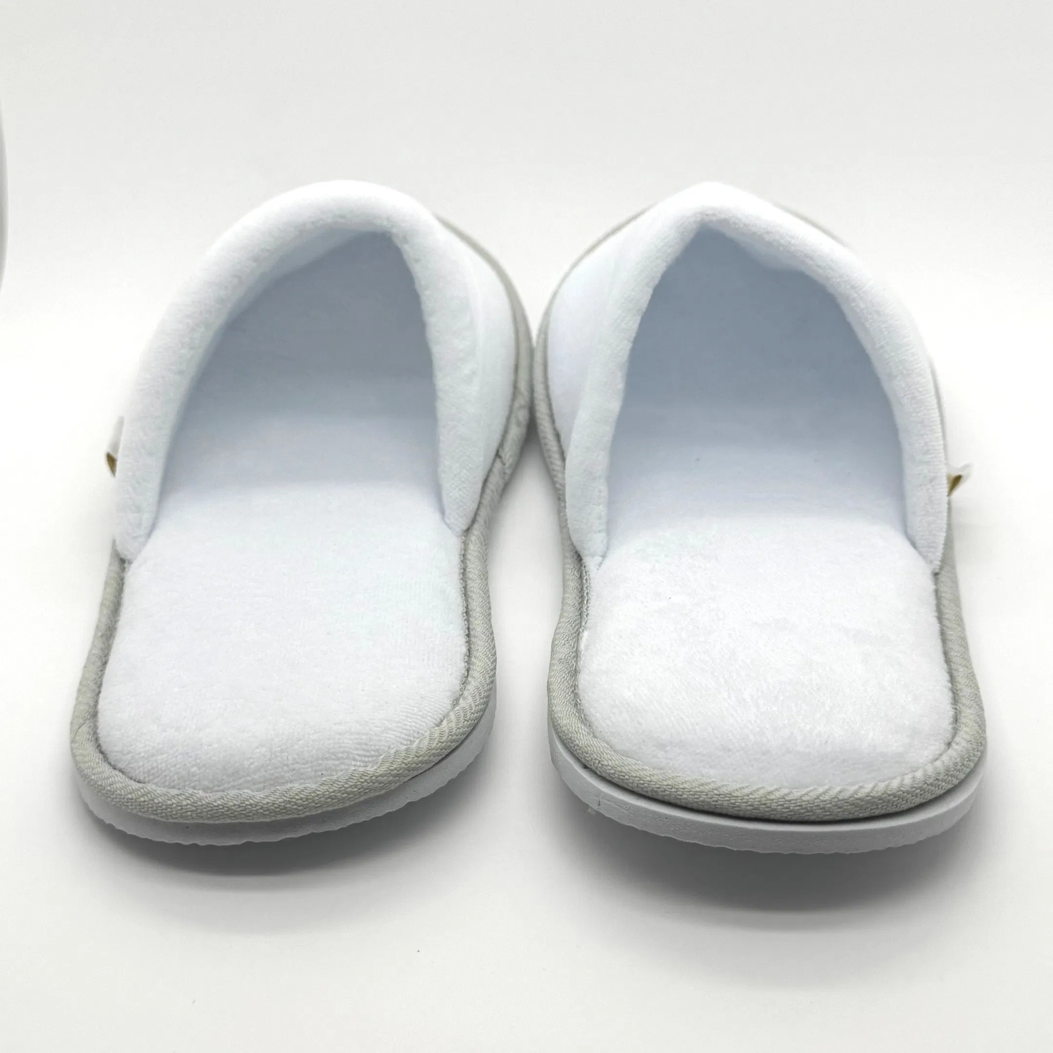 Белые тапочки для отеля и дома с EVA подошвой