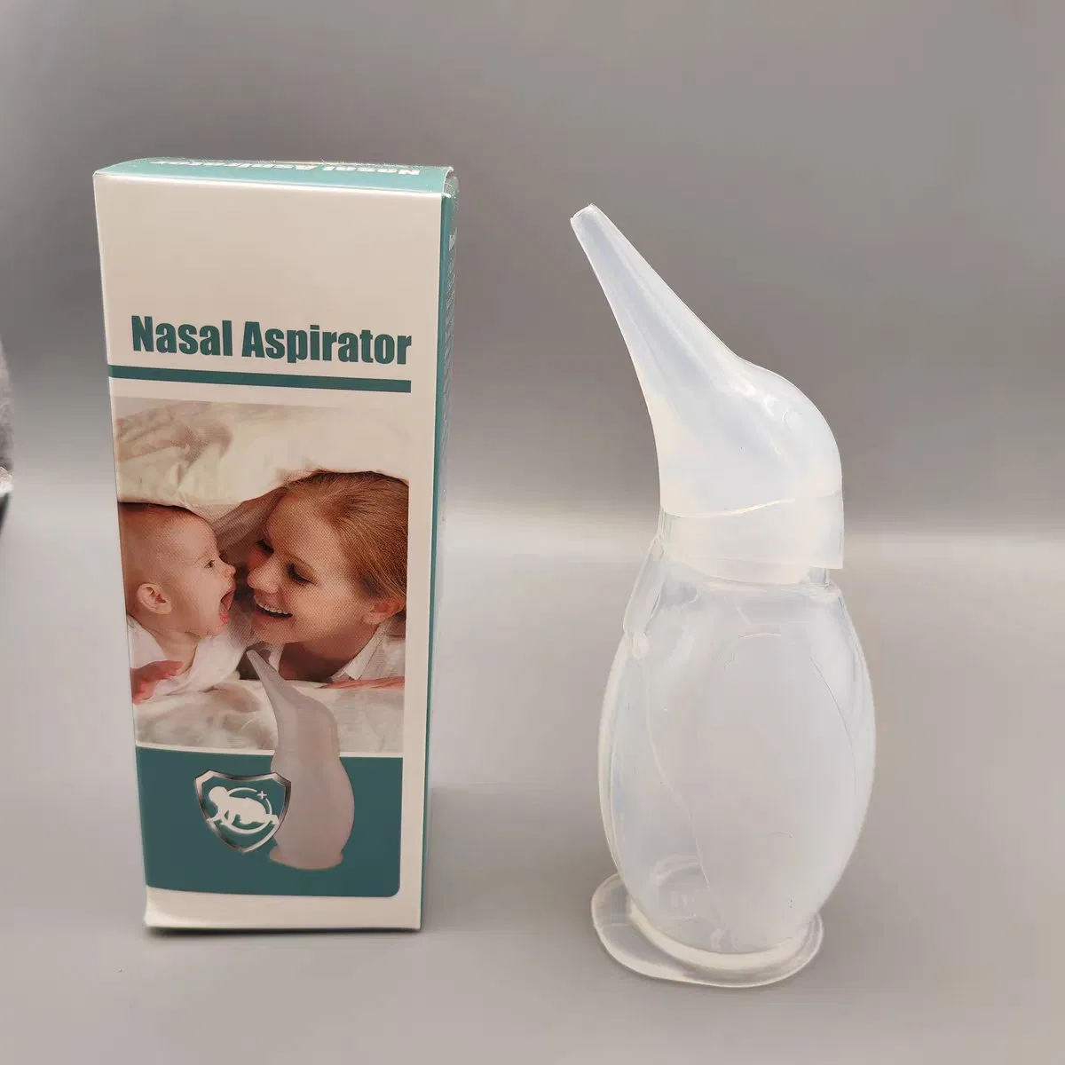 Gentle Manual Silica Gel Baby Nasal Aspirator for Easy Cleaning