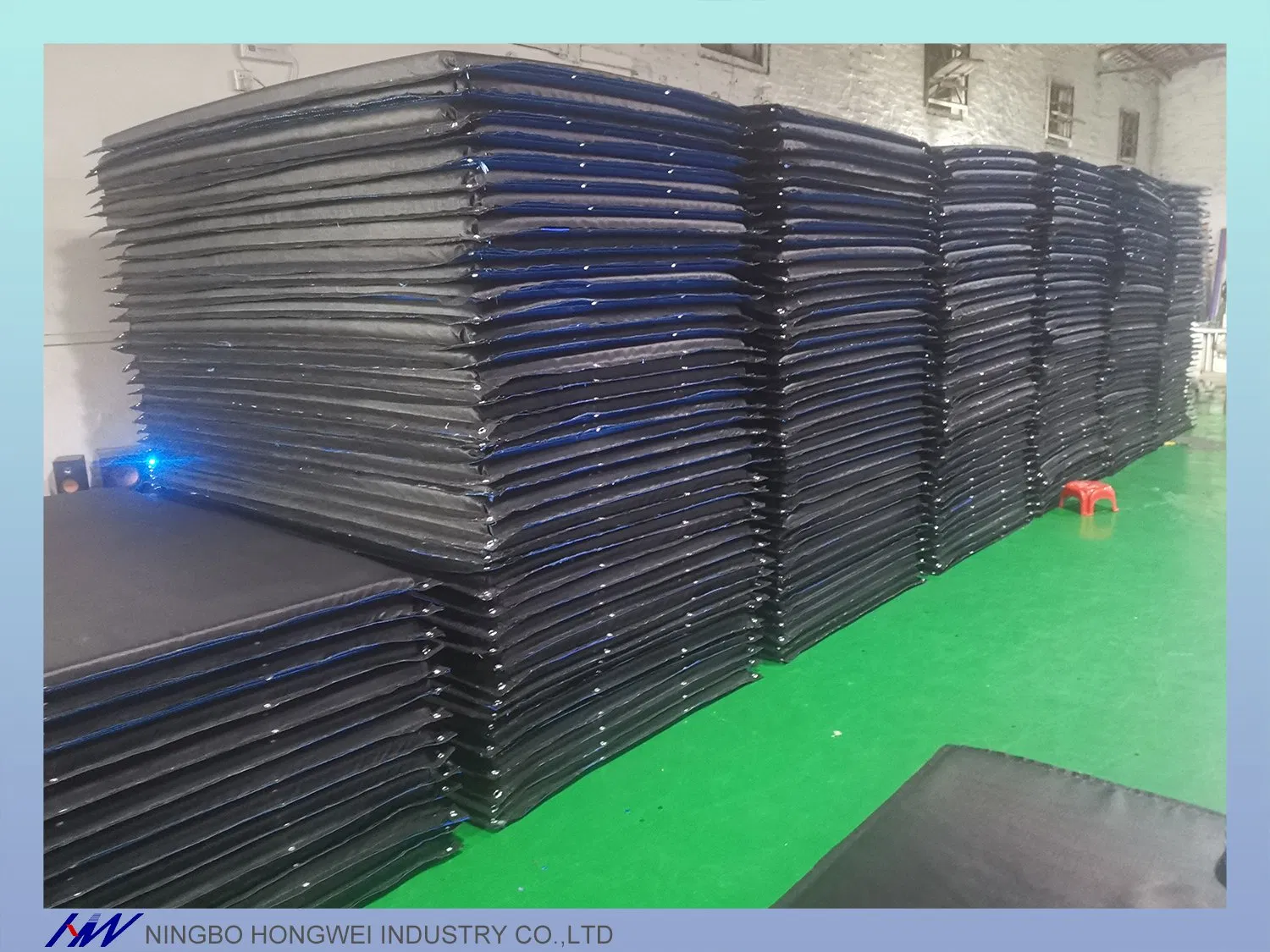 High Strength fireproof fiberglass soundproof blanket for studio concert noise insulation plank pvc sound barrier