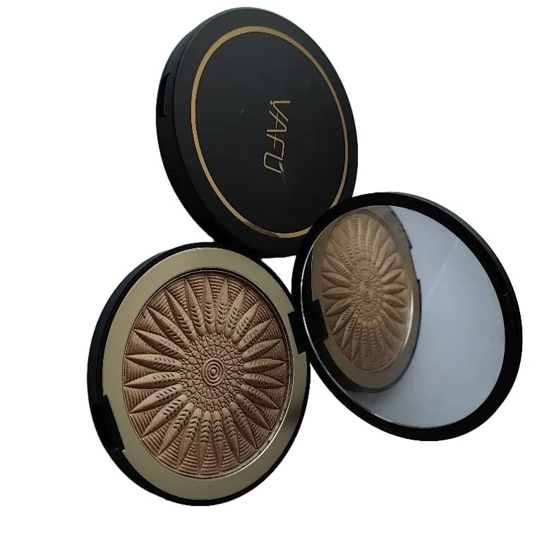 Illuminating Contour Powder for a Sculpted, Radiant Complexion
