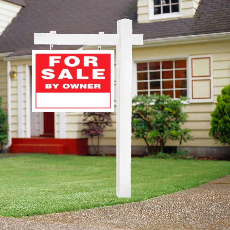 White Custom Made Factory Price Decorative Real Estate Hanging Sign Post