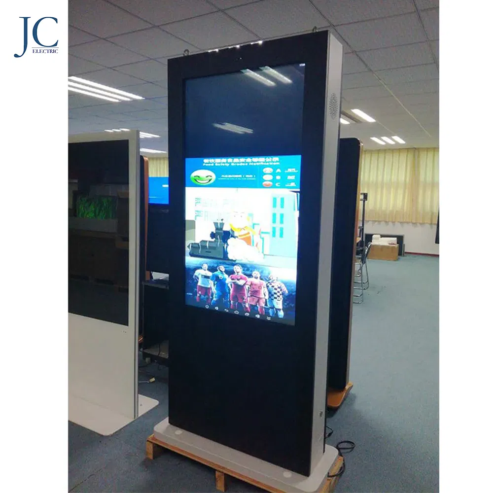 Outdoor LED Digital Signage Display for Transportation Terminals with High Contrast Visuals