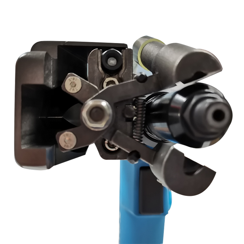 All-Directional Riveting with Pneumatic Rivet Guns Rivet Feeder Machine