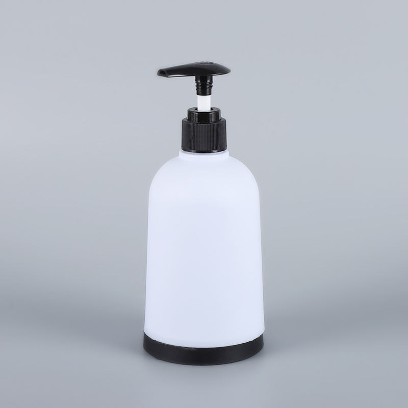 House Hold Bathroom Accessories Set White Liquid Soap Dispenser