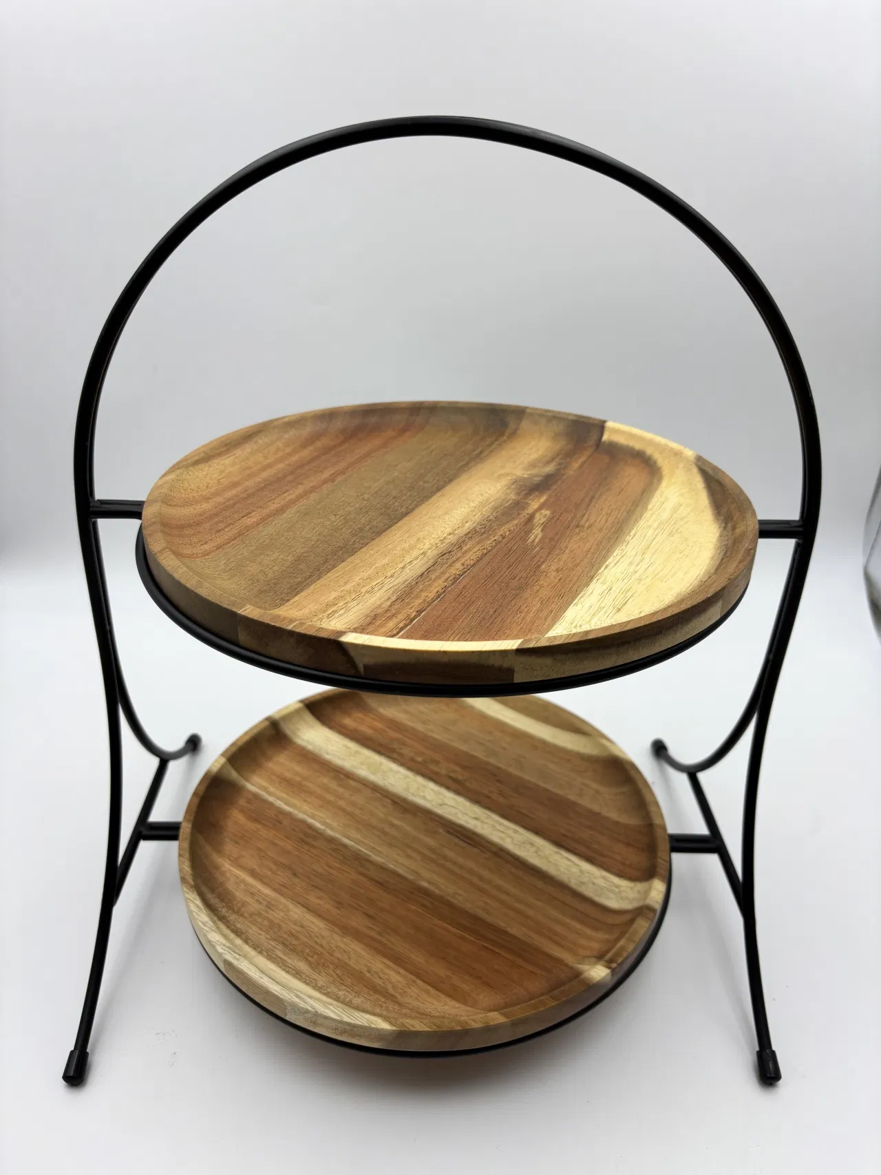 Подставка для капкейков из акации для мероприятий