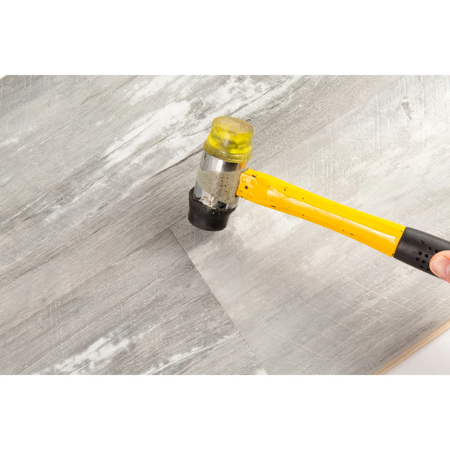 Водостойкий самоклеящийся SPC-ламинат