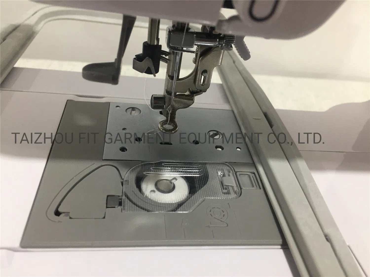 Computerized Household Sewing Machine for Family Darning Machine (FIT 890B)