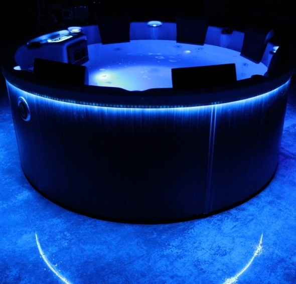 Family Luxury 6 Person Free Standing Massage Bathtub Hot Tub