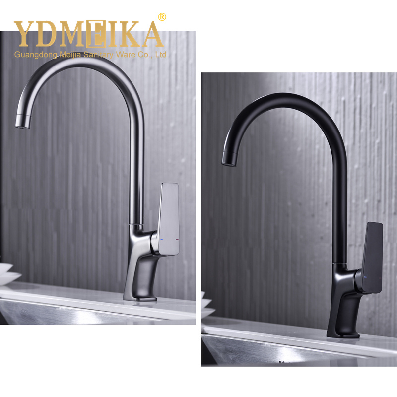 Brass Single Lever 360 Rotatable Cold and Hot Water Kitchen Sink Faucet