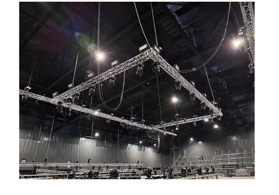Outdoor LED Screen Aluminum Display Lighting Event Truss