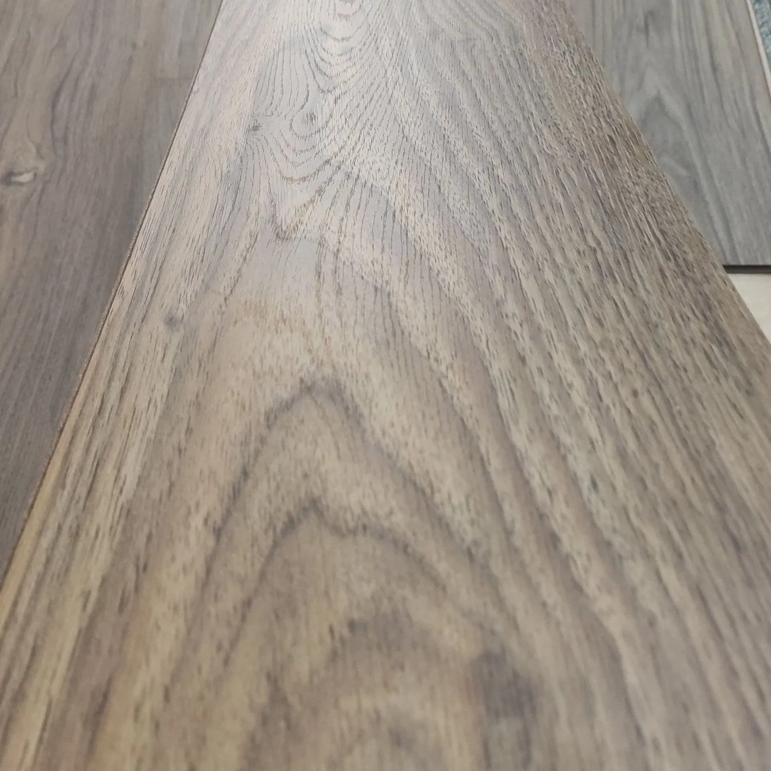 8mm 9mm 10mm 12mm HDF/MDF Handscraped Wood Laminate Flooring