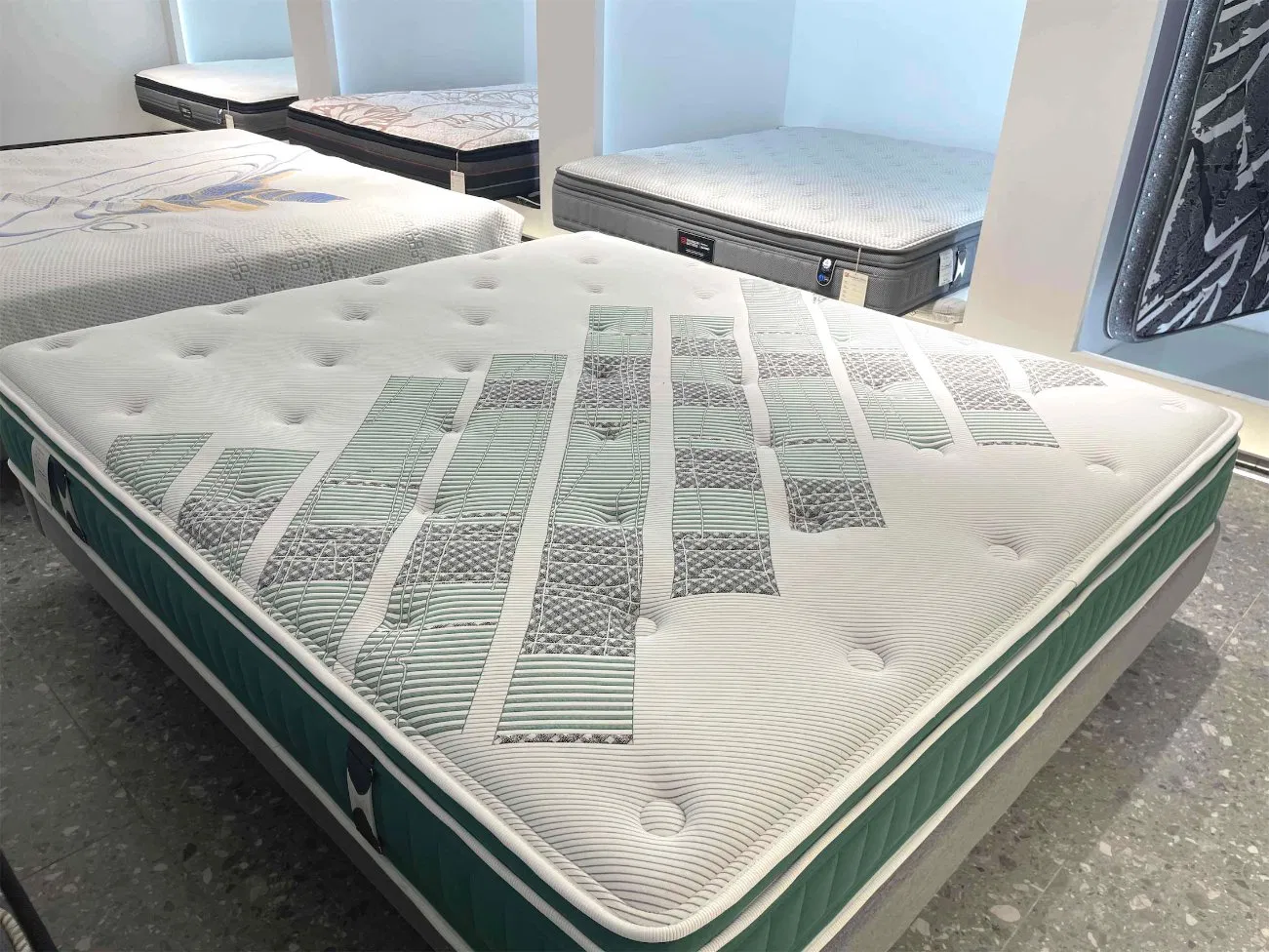 High Quality Multineedle and Single Needle Mattress Topper and Border Quilted Fabric