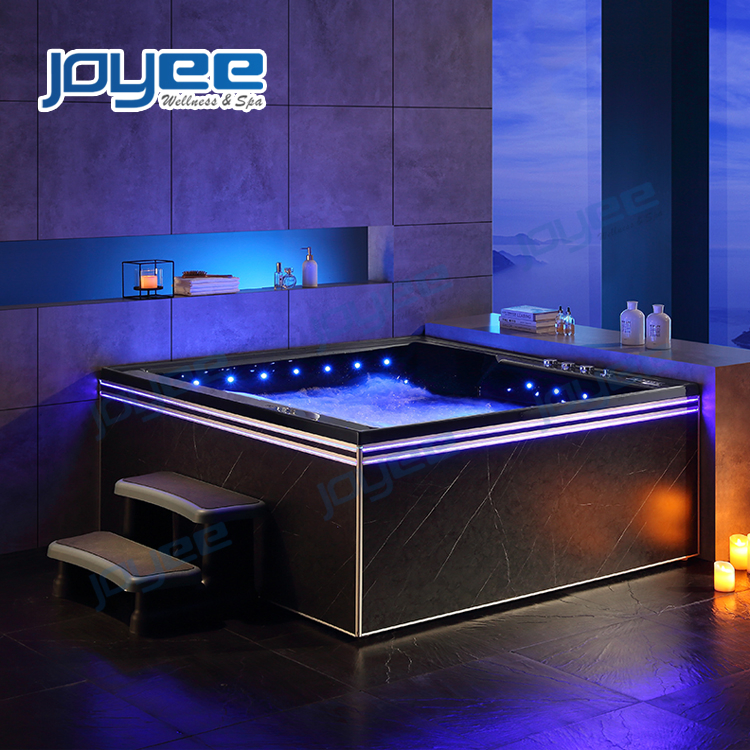 Черный акриловый спа-бассейн на 4 персоны с водопадом