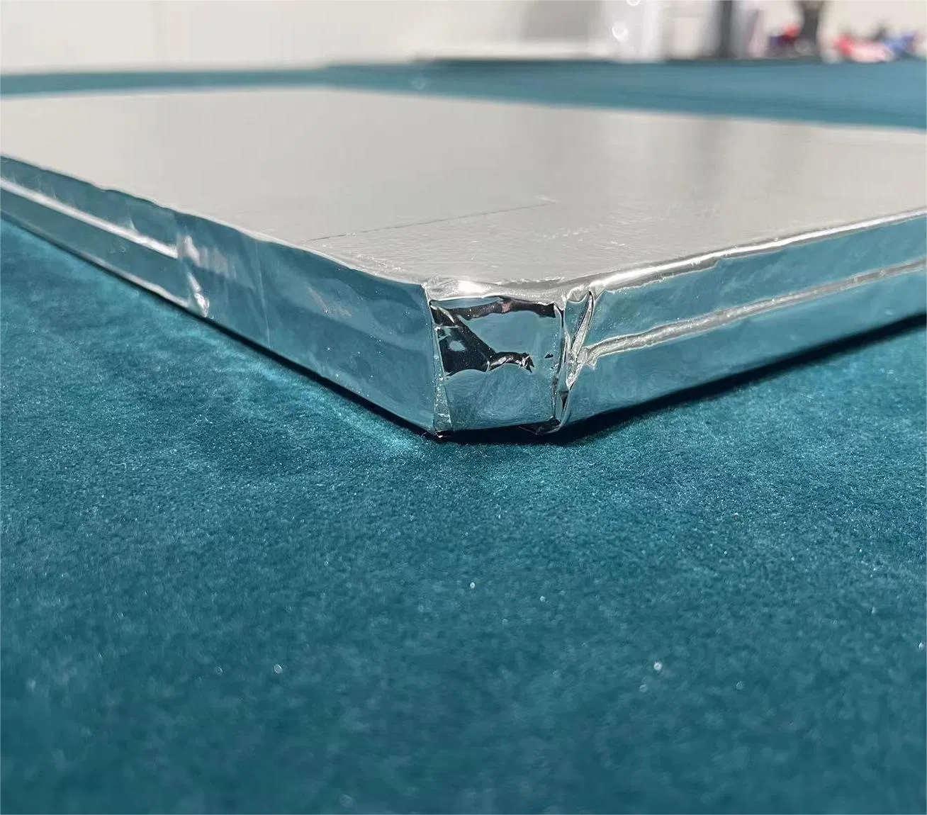 Fumed Silica Vacuum Insulation Panel for Building Wall