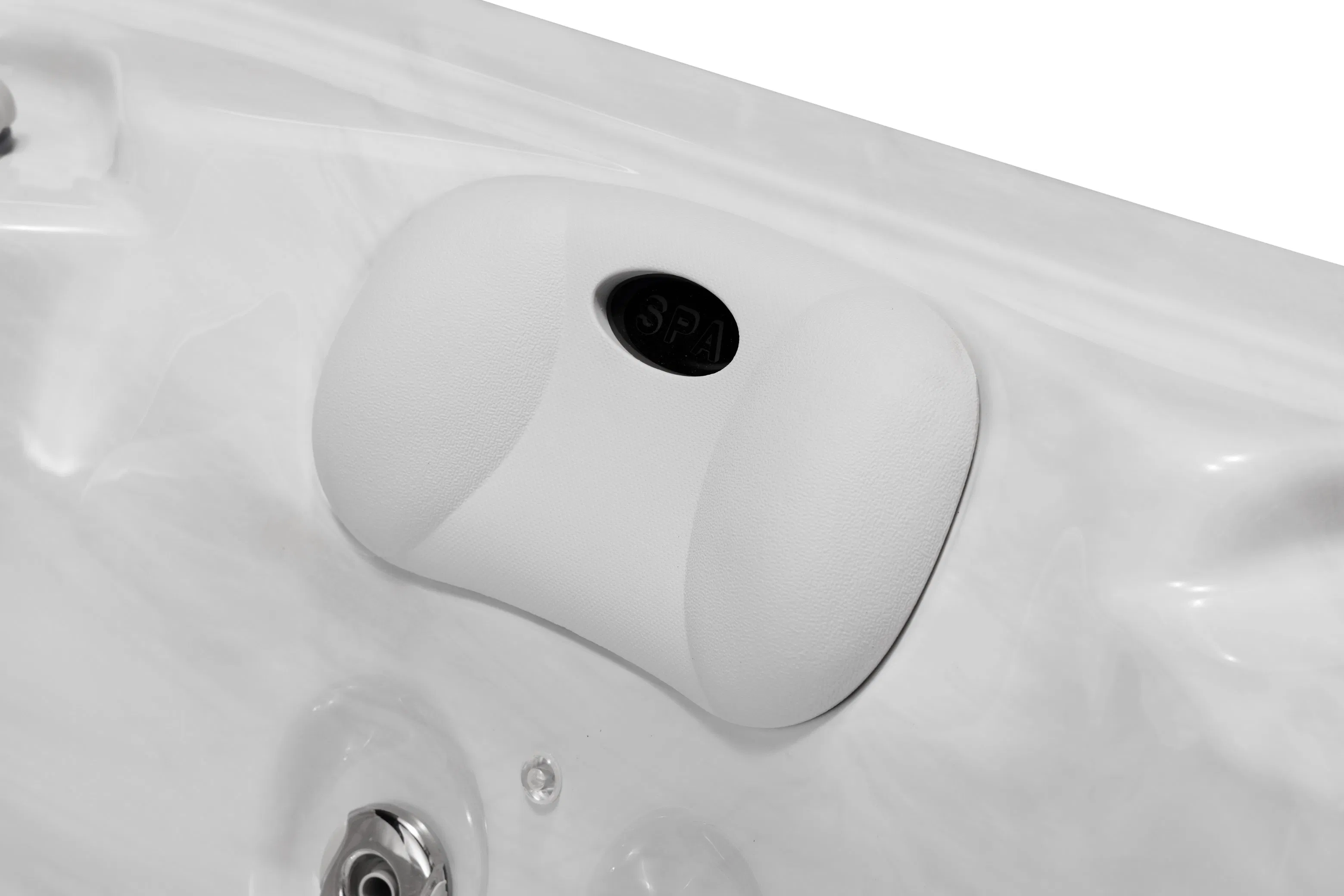 Акриловая СПА-ванна на 4 персоны для улицы