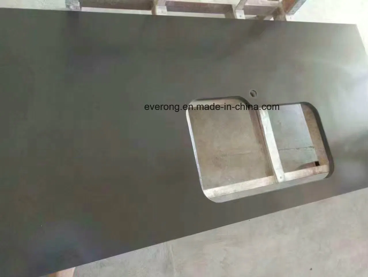 Chinese White/Grey/ Black Stone Quartz with Mirror Chip for Vanity Tops
