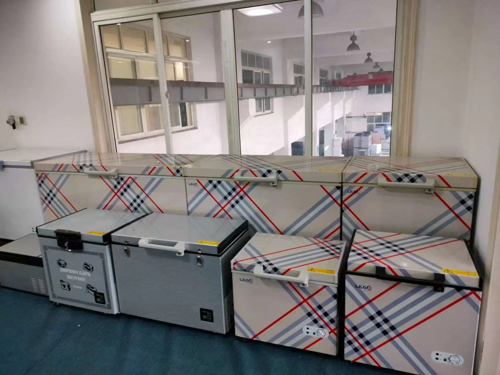 Large Capacity Horizontal Freezer Chest Freezer Household Solar Freezer Price