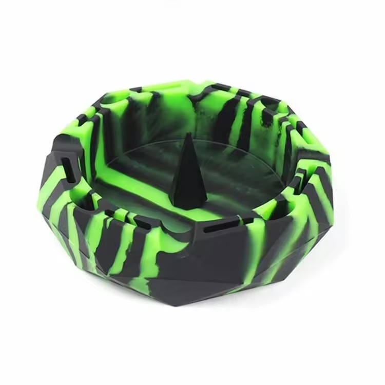 Low MOQ High Temperature Heat Resistant Cigarettes Silicone Ashtray Cigar Ashtray Silicone Ash Tray