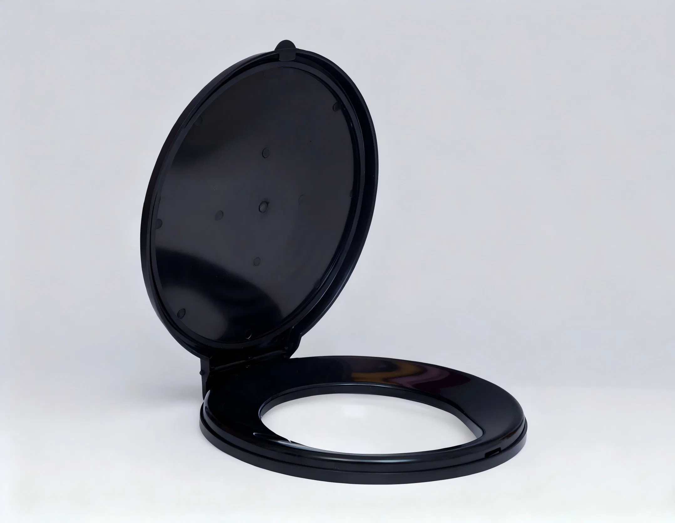 Black Durable Plastic Toilet Seat - Heavy Duty & Long-Lasting