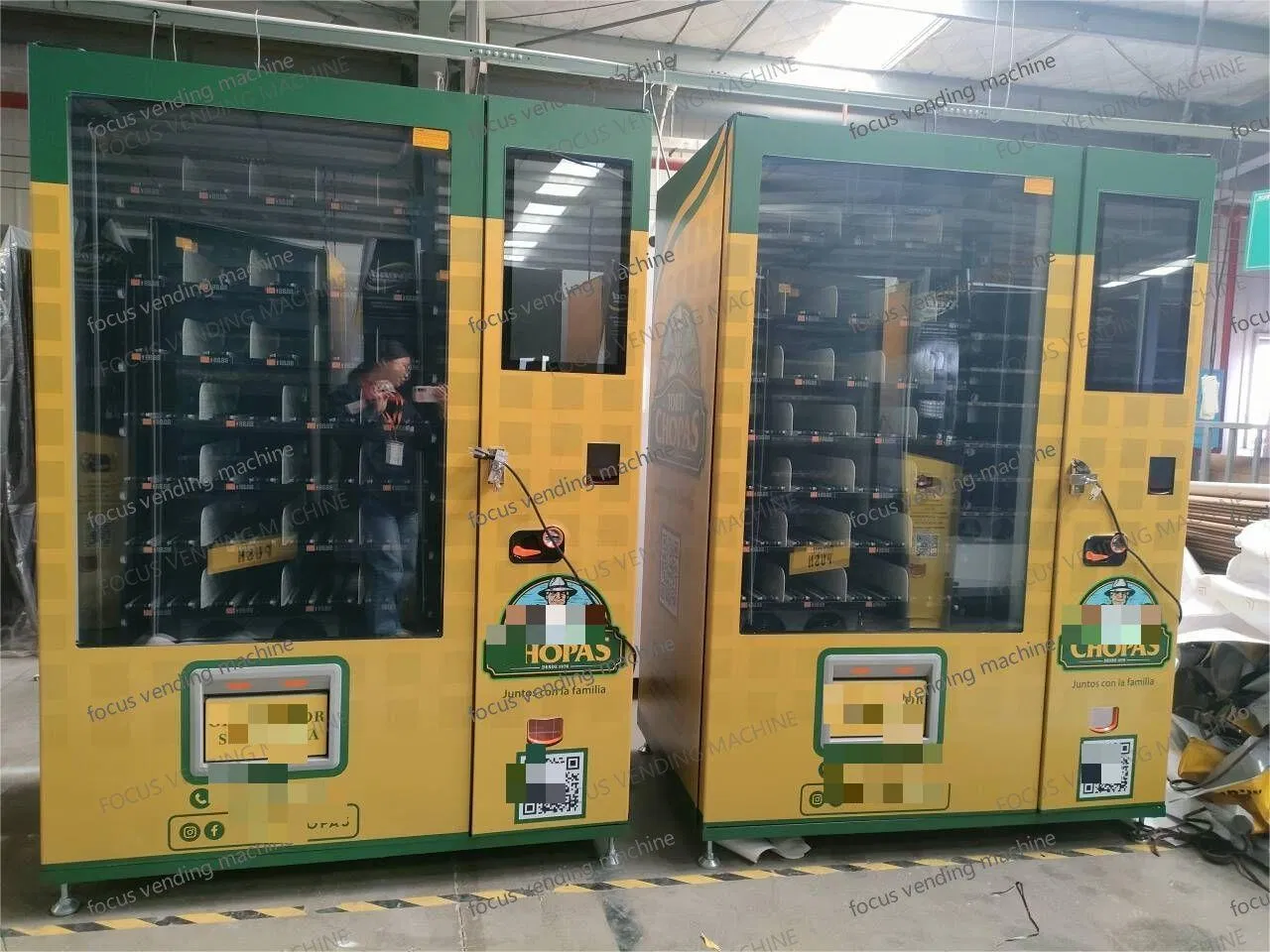 Fresh Coconut Vending Machine with Elevator System Automatic