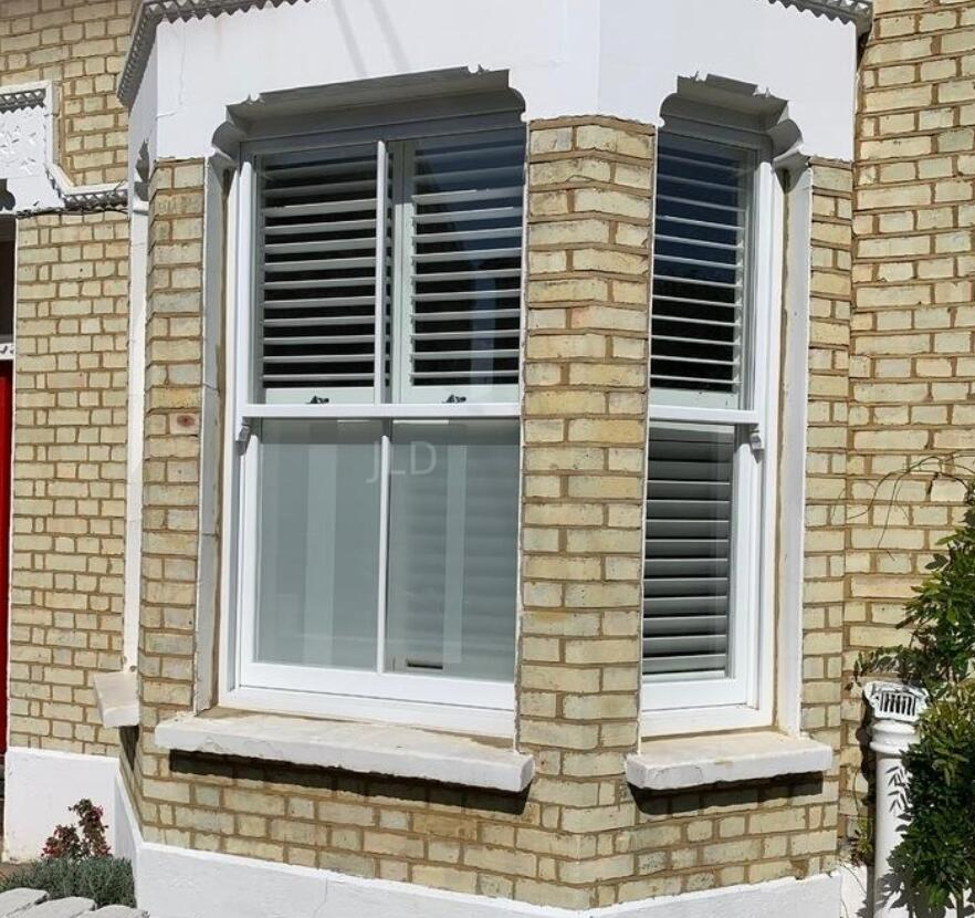 White Painted Custom Window Covering Wood PVC Plantation Shutter for Wholesaler