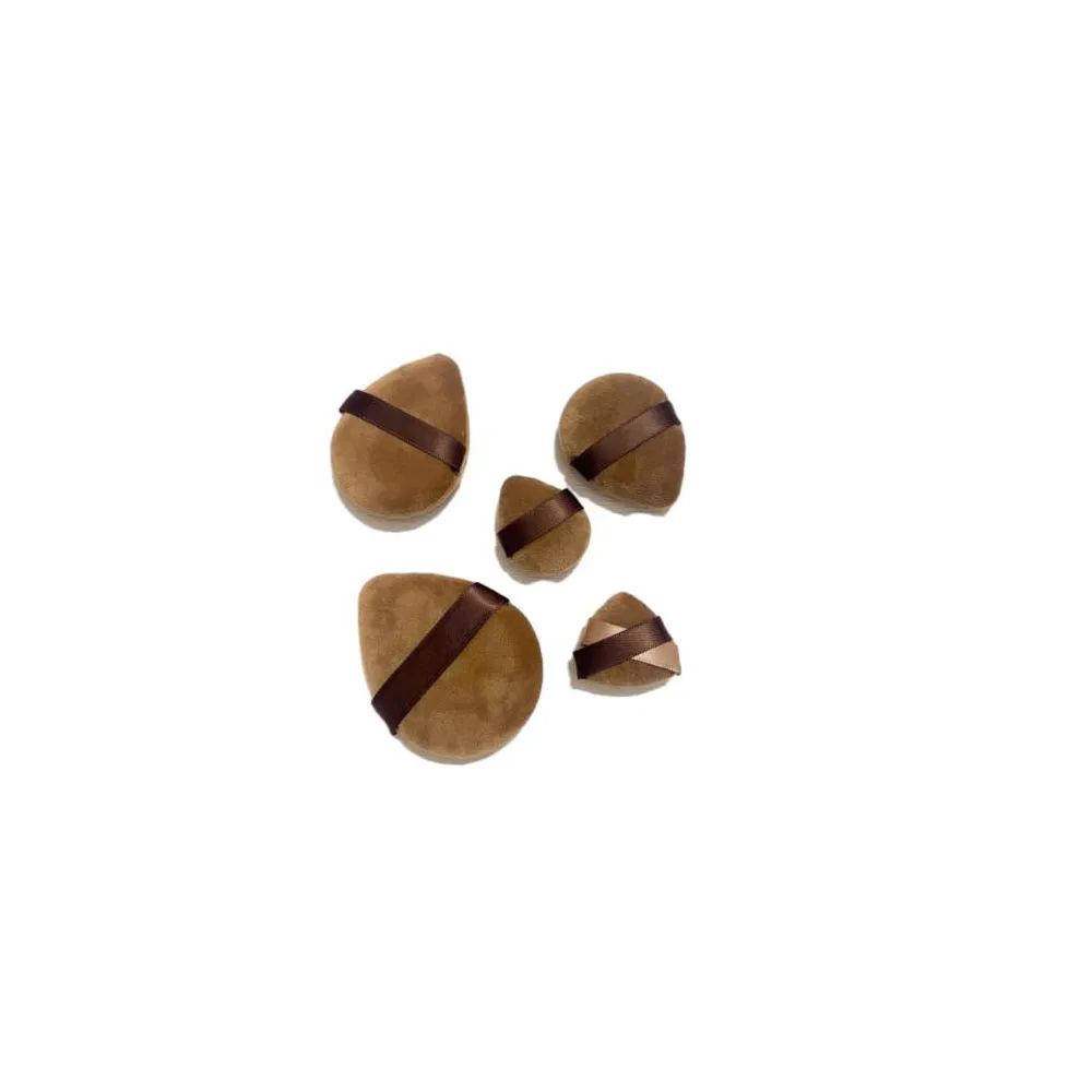 Luxurious Soft Triangle Velvet Makeup Puff with Satin Strap