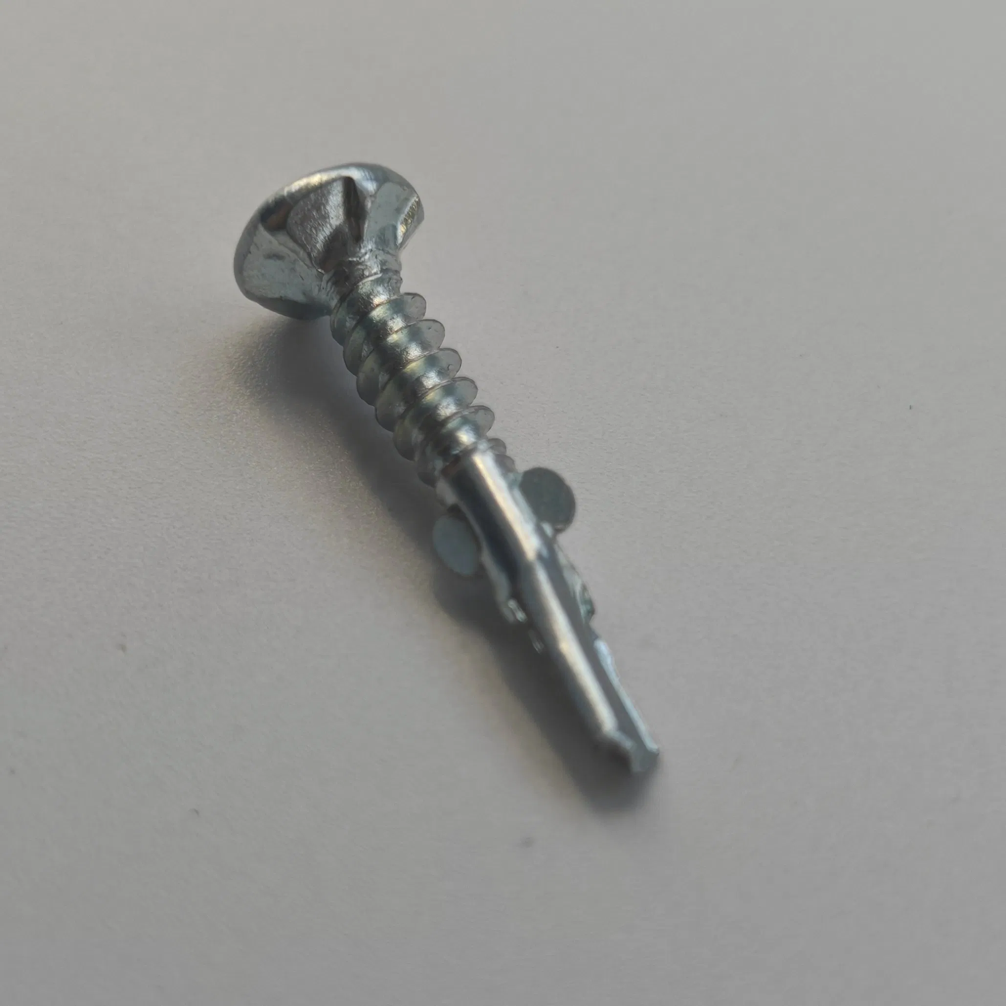 Countersunk Flat Head Phillips Drive Carbon Steel Self Drilling Screws with Wings Bi-Metal Screws Roofing Screw