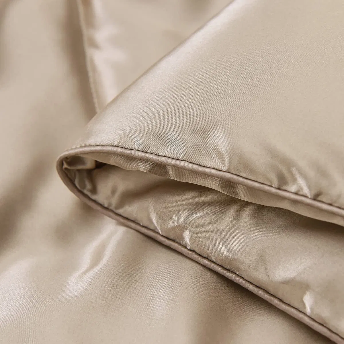 Mulberry Silk Duvet Luxury Skin-Friendly Queen King Hotel Bed Quilts Bed Sheets Comforter Set Double Quilt Cover